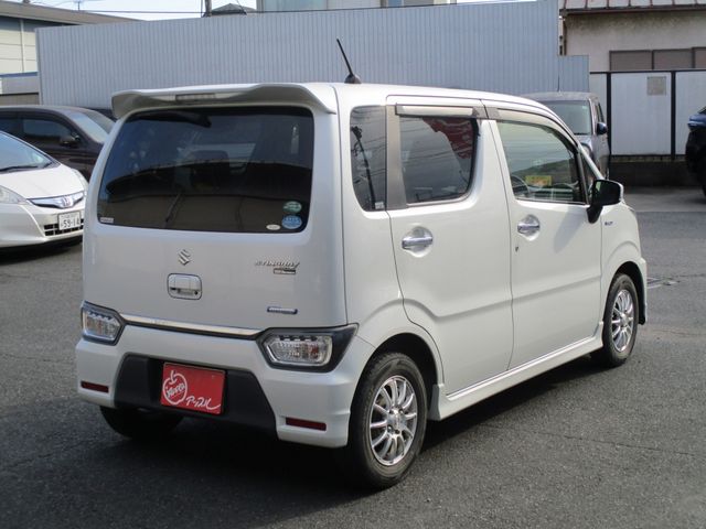 SUZUKI WAGON R STINGRAY 2018 Image 31