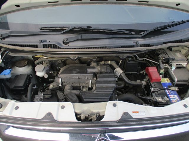 SUZUKI WAGON R STINGRAY 2018 Image 31