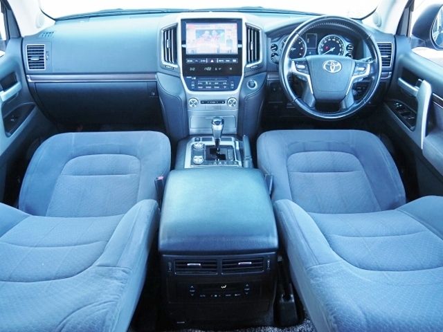 TOYOTA LANDCRUISER WAGON 2017 Image 31