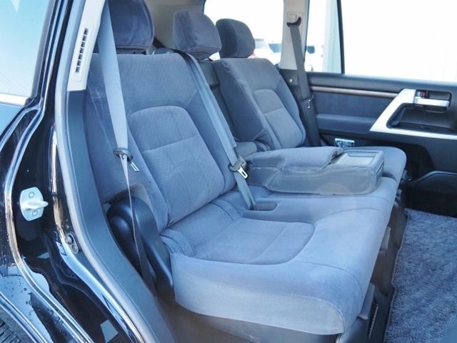 TOYOTA LANDCRUISER WAGON 2017 Image 31