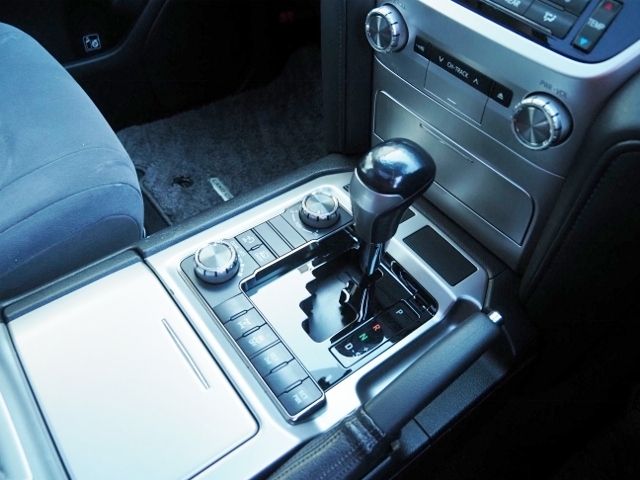 TOYOTA LANDCRUISER WAGON 2017 Image 31