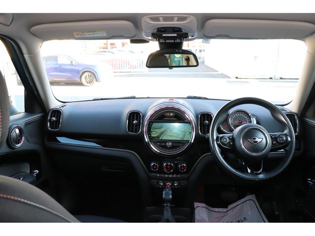 BMW MINI COOPER D CR 2018 Image 31