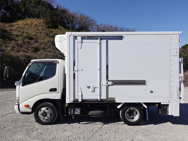 HINO DUTRO 2012 Image 31