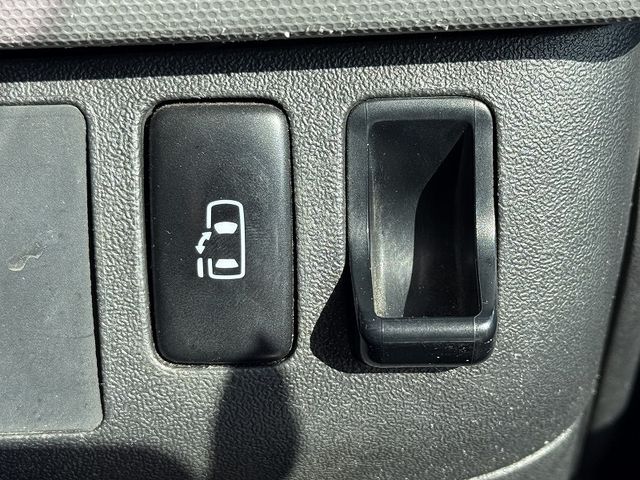 TOYOTA HIACE WAGON 4WD 2005 Image 31