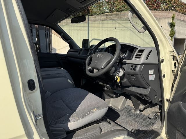 TOYOTA HIACE WAGON 4WD 2005 Image 31