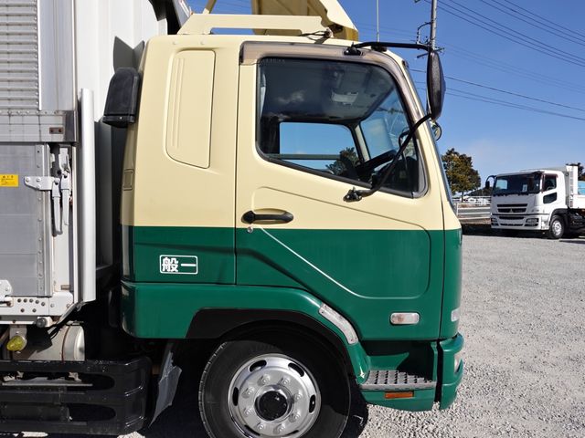 MITSUBISHI FUSOU FIGHTER 2006 Image 31