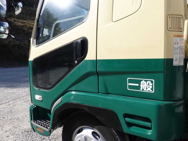 MITSUBISHI FUSOU FIGHTER 2006 Image 31