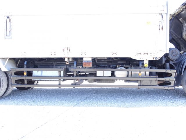 MITSUBISHI FUSOU FIGHTER 2006 Image 31