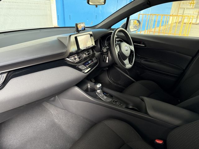 TOYOTA C-HR 4WD 2017 Image 31