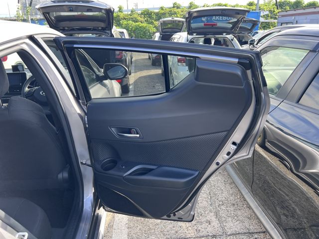 TOYOTA C-HR 4WD 2017 Image 31