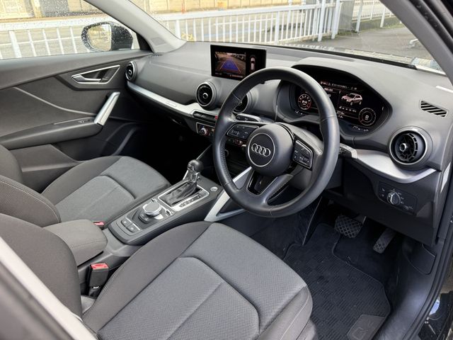 AUDI Q2 2017 Image 31