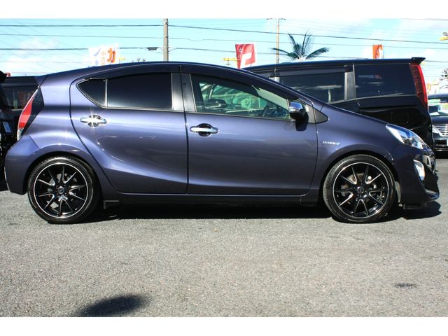 TOYOTA AQUA 2015 Image 31