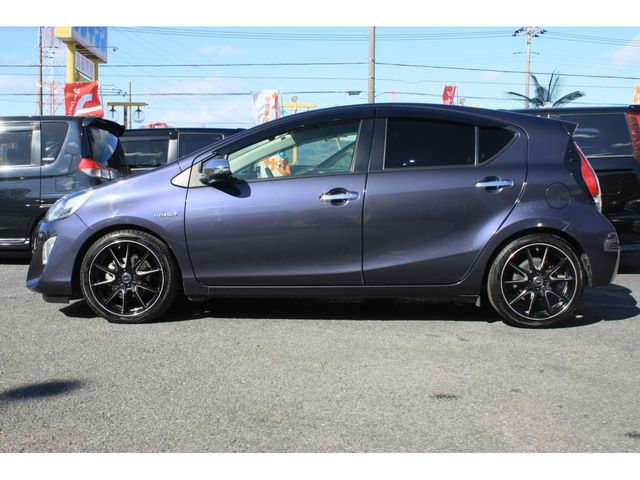 TOYOTA AQUA 2015 Image 31