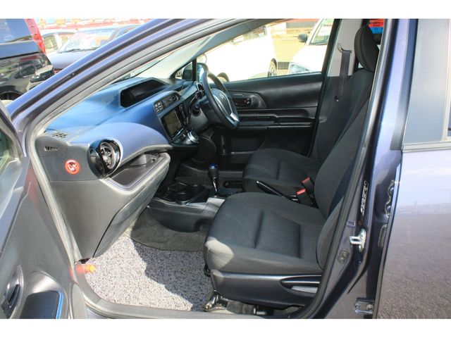 TOYOTA AQUA 2015 Image 31