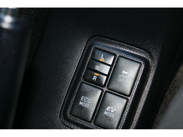 TOYOTA AQUA 2015 Image 31