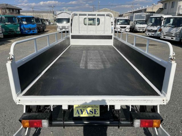 TOYOTA DYNA 2013 Image 31