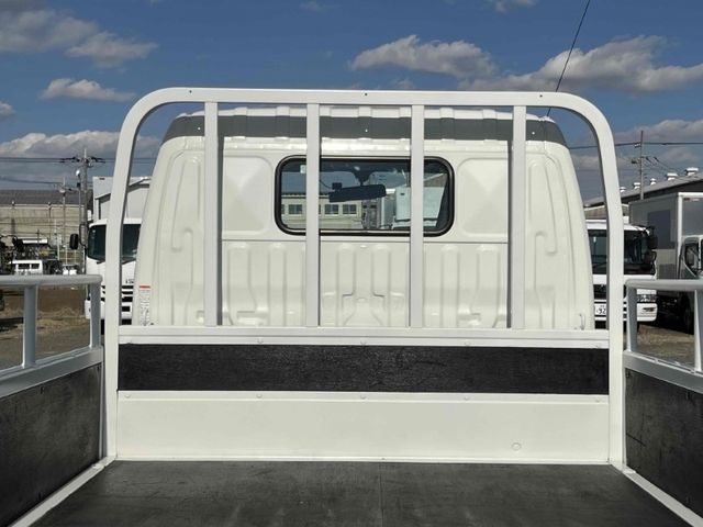 TOYOTA DYNA 2013 Image 31