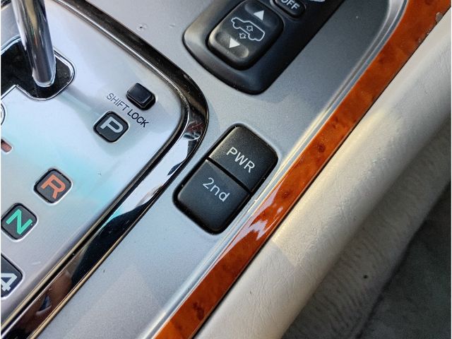 TOYOTA LANDCRUISER WAGON 2005 Image 31