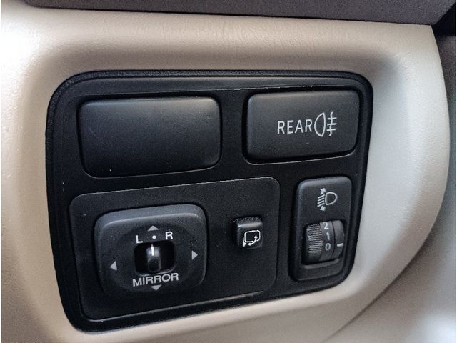 TOYOTA LANDCRUISER WAGON 2005 Image 31