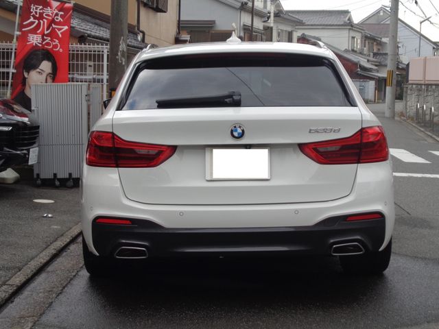 BMW 5SERIES TOURING 2019 Image 31