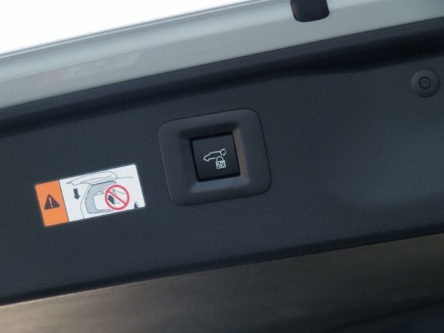 TOYOTA ALPHARD HYBRID 2025 Image 31