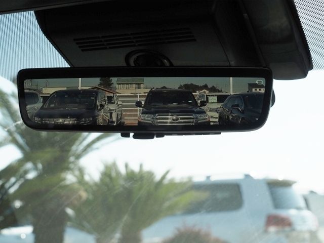 TOYOTA ALPHARD HYBRID 2025 Image 31