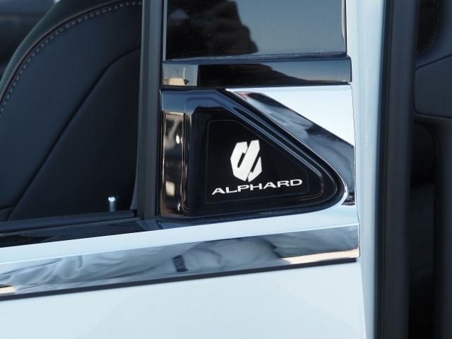 TOYOTA ALPHARD HYBRID 2025 Image 31