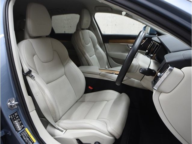 VOLVO V90 2019 Image 31