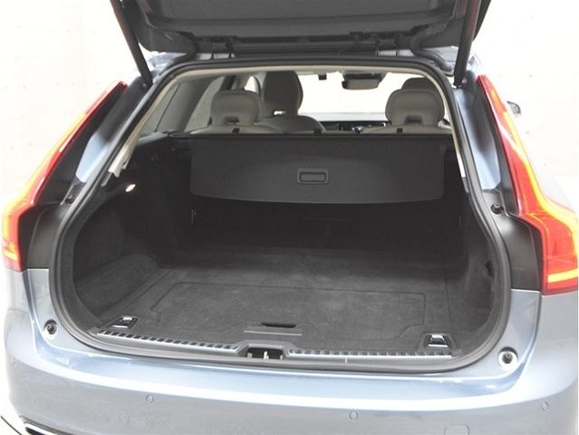 VOLVO V90 2019 Image 31