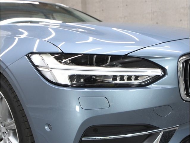 VOLVO V90 2019 Image 31