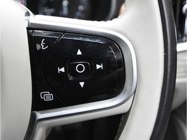 VOLVO V90 2019 Image 31