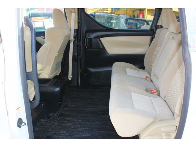 TOYOTA VELLFIRE 2017 Image 31