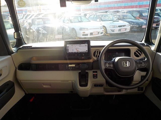 HONDA N BOX 2024 Image 31