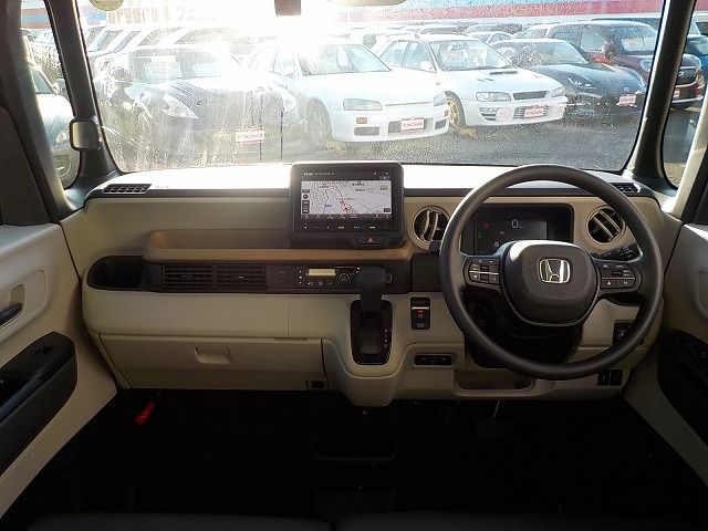 HONDA N BOX 2024 Image 31