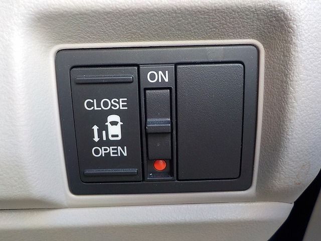 HONDA N BOX 2024 Image 31