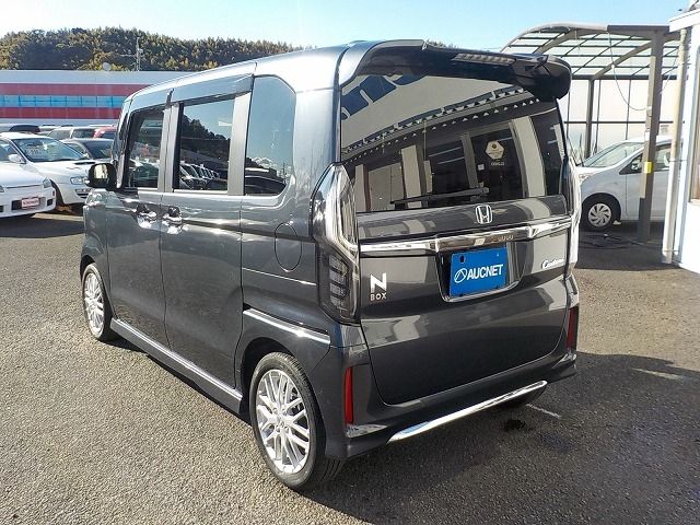 HONDA N BOX CUSTOM 2022 Image 31
