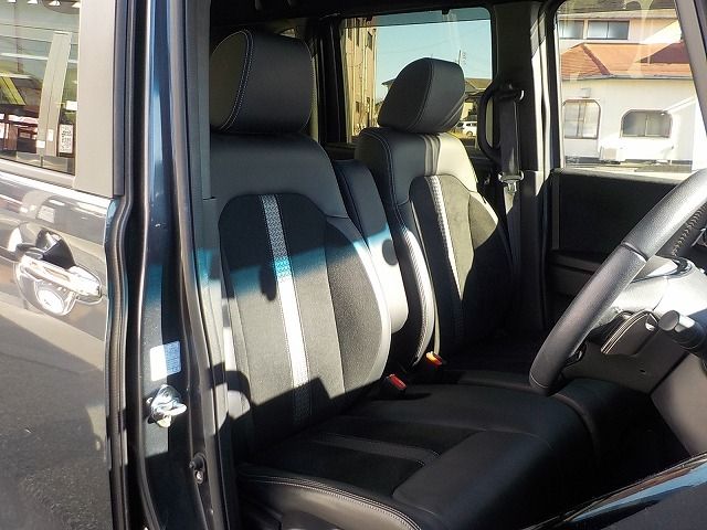 HONDA N BOX CUSTOM 2022 Image 31