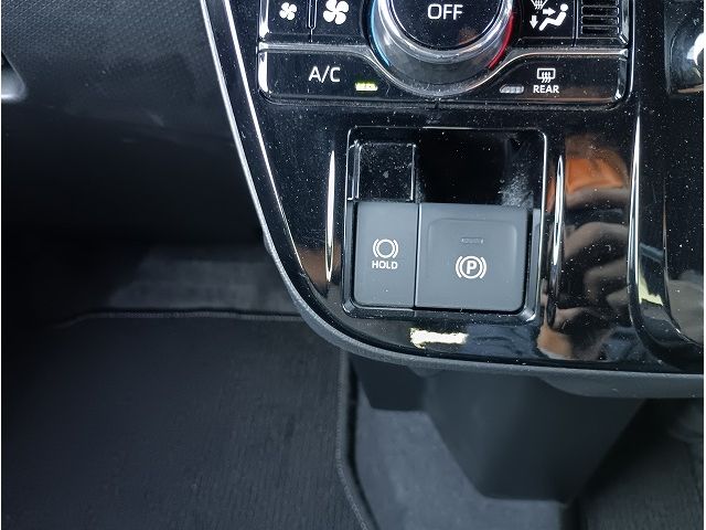 DAIHATSU TANTO CUSTOM 2023 Image 31