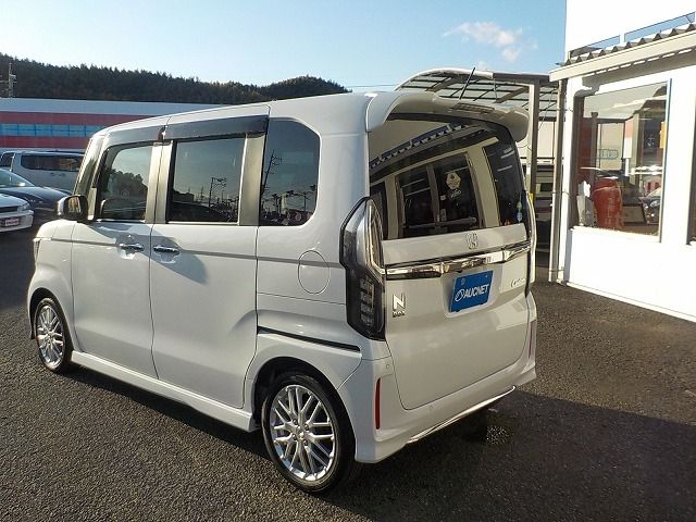 HONDA N BOX CUSTOM 2021 Image 31