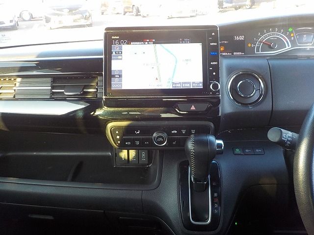 HONDA N BOX CUSTOM 2021 Image 31