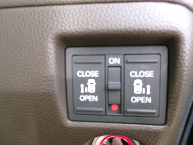 HONDA N BOX CUSTOM 4WD 2021 Image 31