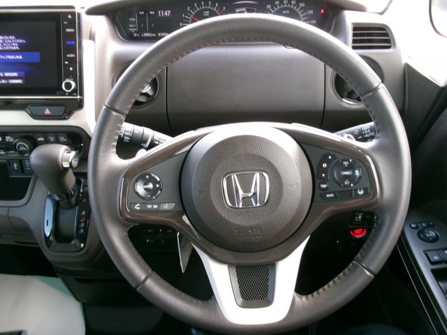 HONDA N BOX CUSTOM 4WD 2021 Image 31