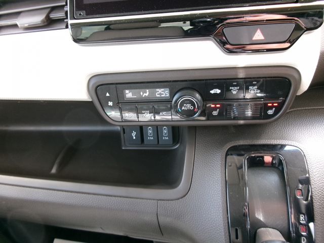 HONDA N BOX CUSTOM 4WD 2021 Image 31