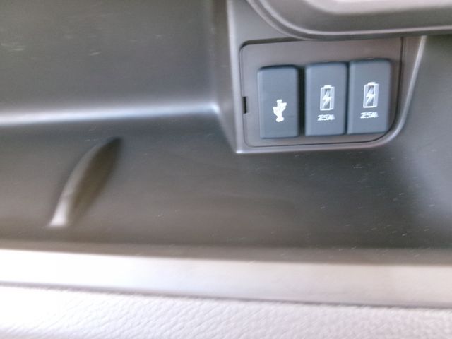 HONDA N BOX CUSTOM 4WD 2021 Image 31