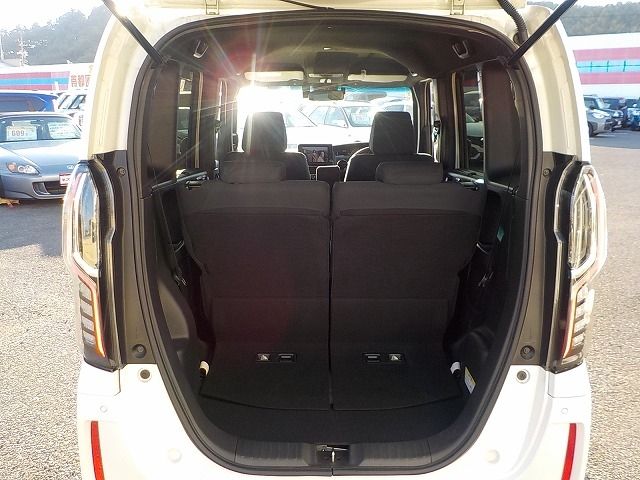 HONDA N BOX CUSTOM 2022 Image 31