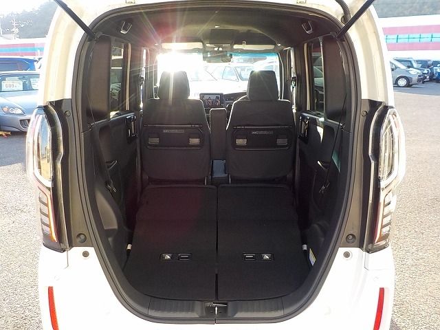 HONDA N BOX CUSTOM 2022 Image 31