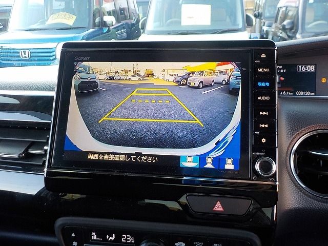 HONDA N BOX CUSTOM 2022 Image 31