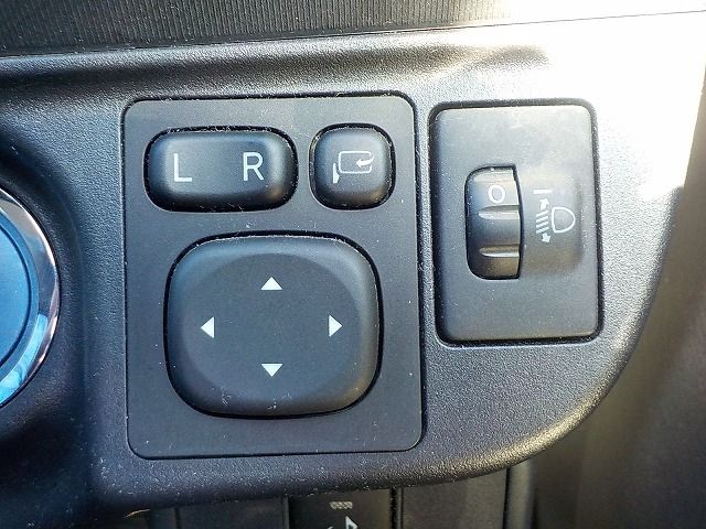 TOYOTA AQUA 2014 Image 31