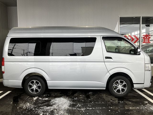 TOYOTA HIACE VAN 4WD 2018 Image 31