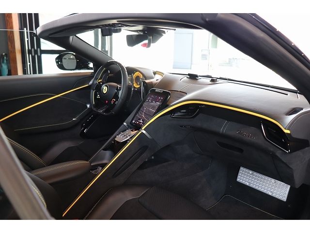FERRARI ROMA SPIDER 2026 Image 31